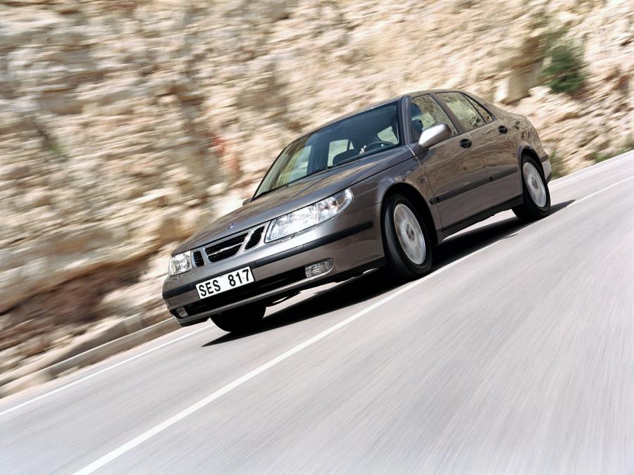  Saab 9-5 Sedan 2002 года  (фото 7 из 16)